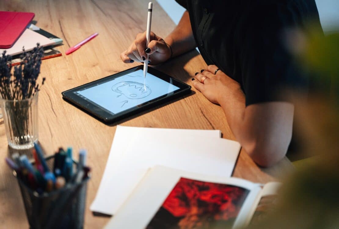 ipad air 2020 refurbished kopen, hoesjes en is hij nog de moeite waard in 2025